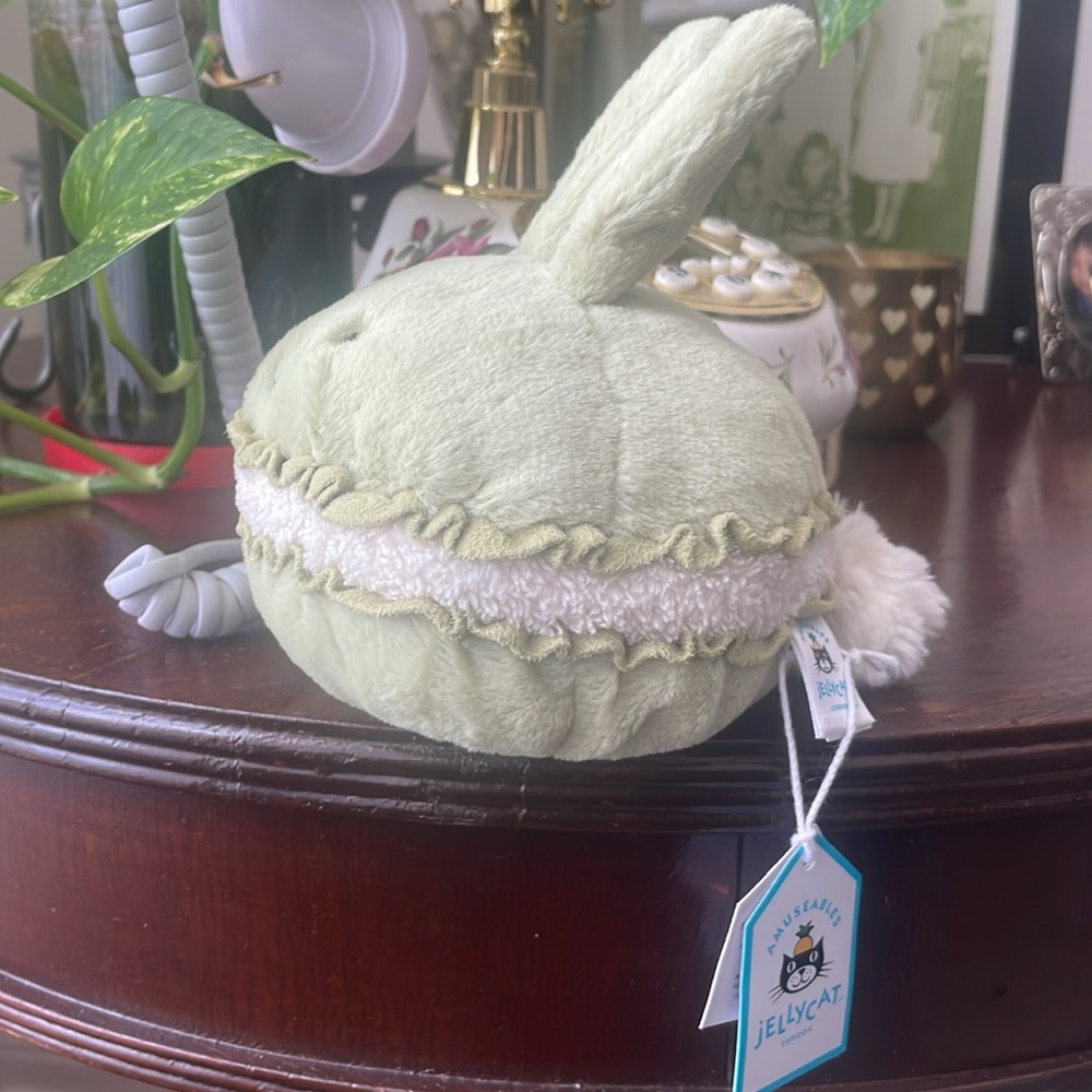 Jellycat Dainty Dessert Bunny Macaron - Picture 3 of 8